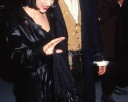 American couple, actors Winona Ryder and Johnny Depp, attend the premiere of 'Edward Scissorhands' at the Avco Westwood Theater, Westwood, California, December 6, 1990. (Photo by Ron Galella, Ltd./Ron Galella Collection via Getty Images)