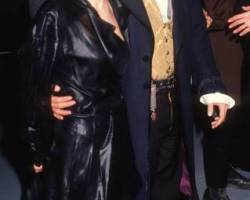 American couple, actors Winona Ryder and Johnny Depp, attend the premiere of 'Edward Scissorhands' at the Avco Westwood Theater, Westwood, California, December 6, 1990. (Photo by Ron Galella, Ltd./Ron Galella Collection via Getty Images)