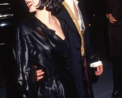 American couple, actors Winona Ryder and Johnny Depp, attend the premiere of 'Edward Scissorhands' at the Avco Westwood Theater, Westwood, California, December 6, 1990. (Photo by Ron Galella, Ltd./Ron Galella Collection via Getty Images)