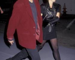 Tim Burton and Lisa Marie during "Edward Scissorhands" Premiere in Los Angeles, California, United States. (Photo by Ron Galella/Ron Galella Collection via Getty Images)