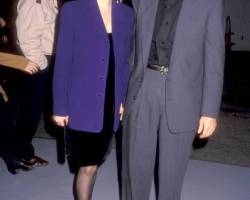 WESTWOOD,CA - DECEMBER 6:  Actress Catherine O'Hara and husband Bo Welch attend the "Edward Scissorhands" Westwood Premiere on December 6, 1990 at Avco Center Cinemas in Westwood, California. (Photo by Ron Galella, Ltd/Ron Galella Collection via Getty Images)