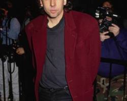 American film director Tim Burton attends the premiere of his film 'Edward Scissorhands' at the Avco Theater in Westwood, California, USA, 6th December 1990.     (Photo by Vinnie Zuffante/Getty Images)