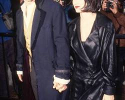 American couple, actors Johnny Depp and Winona Ryder, attend the premiere of 'Edward Scissorhands' at the Avco Westwood Theater, Westwood, California, December 6, 1990. (Photo by Ron Galella, Ltd./Ron Galella Collection via Getty Images)