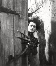 edward-scissorhands-promo-016