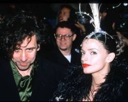 288329 07: Director Tim Burton and wife Lisa Marie attend the premiere of "Mars Attacks" at Mann