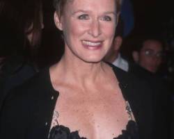 Glenn Close during "Mars Attacks!" Los Angeles Premiere at Manns Chinese Theater in Hollywood, California, United States. (Photo by Ron Galella, Ltd./Ron Galella Collection via Getty Images)